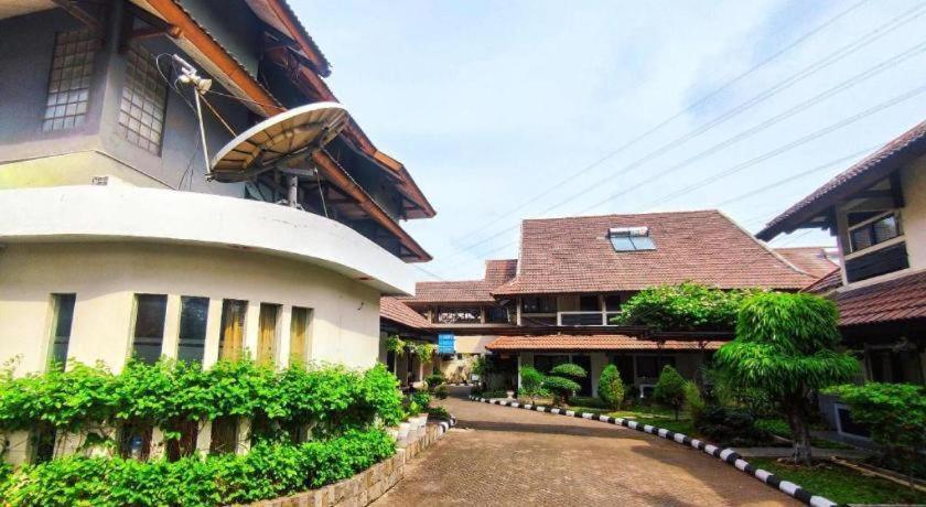 D'Arcici Hotel Plumpang Jakarta Exterior photo