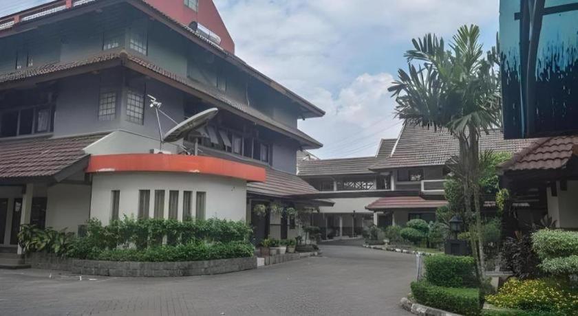 D'Arcici Hotel Plumpang Jakarta Exterior photo