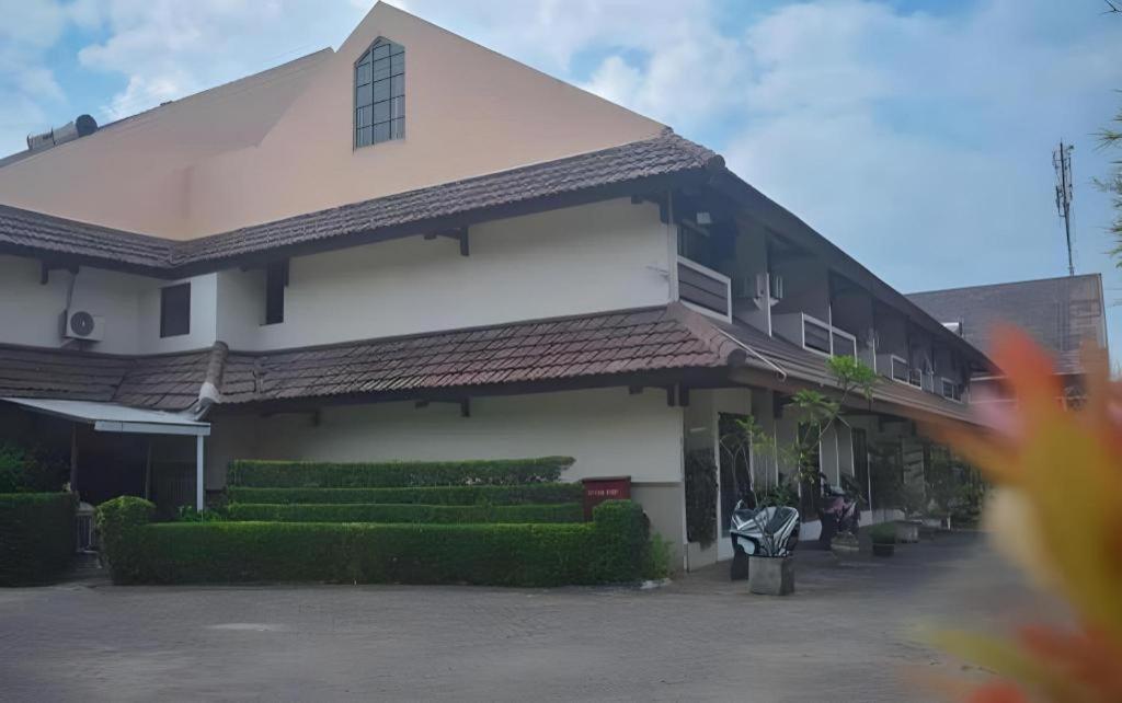 D'Arcici Hotel Plumpang Jakarta Exterior photo
